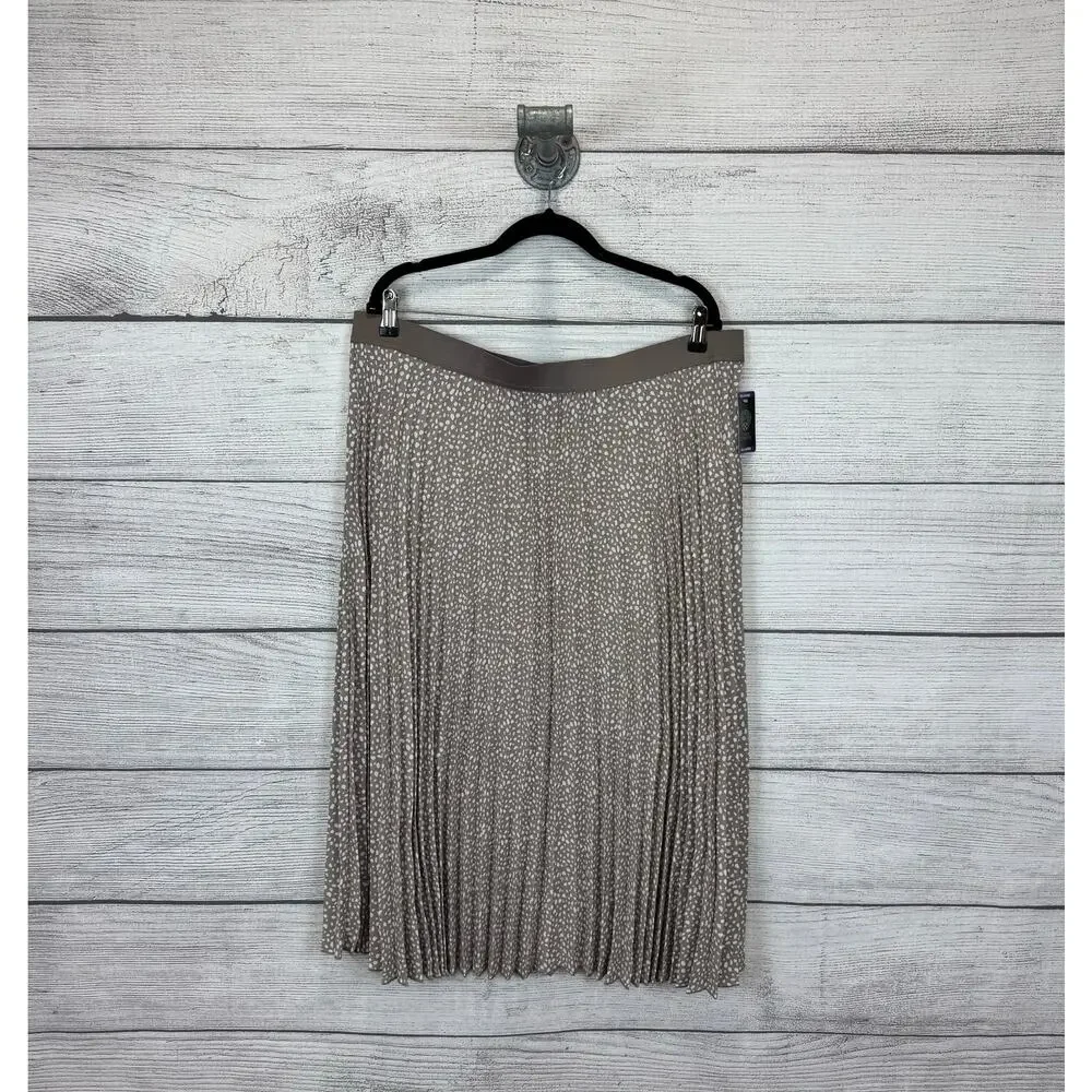 Vince Camuto Plus Size Taupe Speckled Pleated Pull On Midi Skirt Size XXL