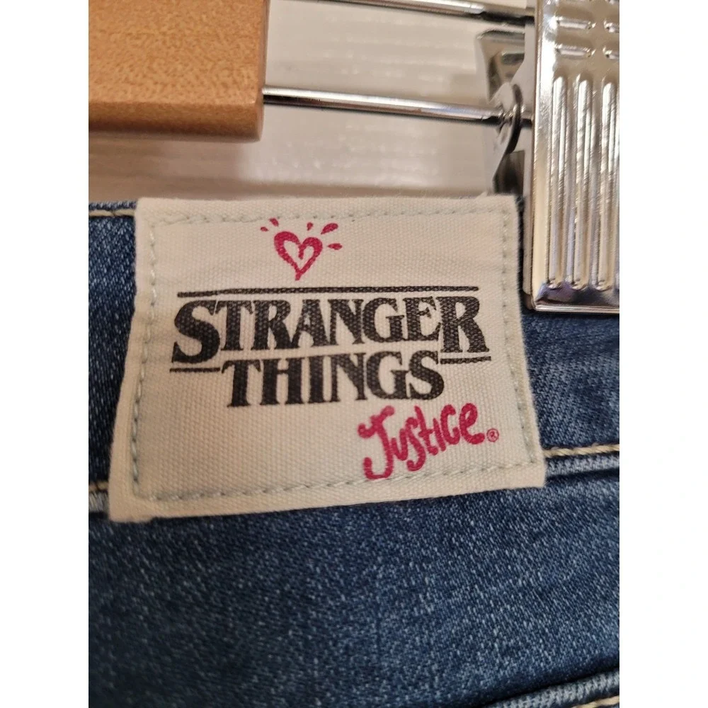 Justice stranger things