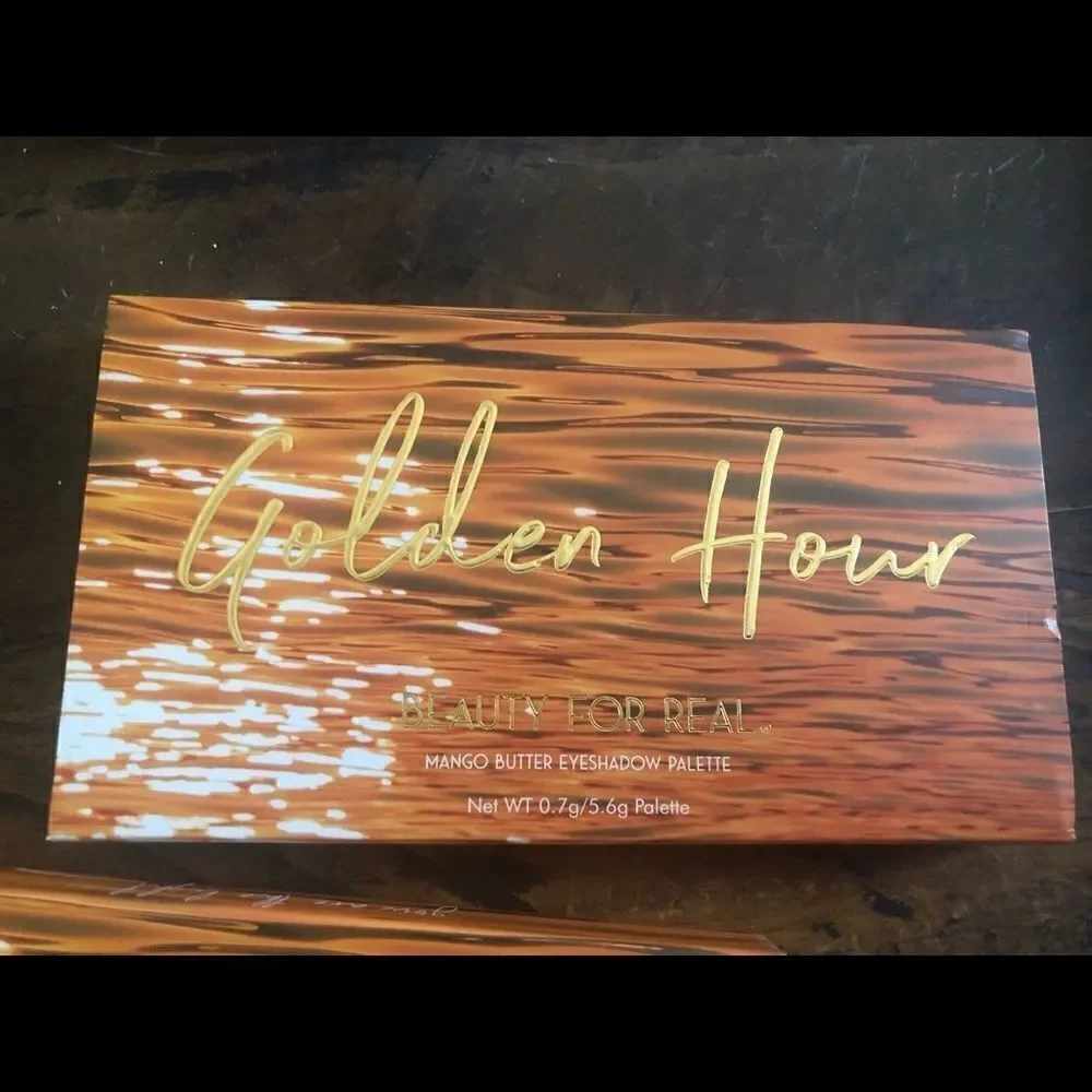 NWT. Golden Hour mango butter eyeshadow palette