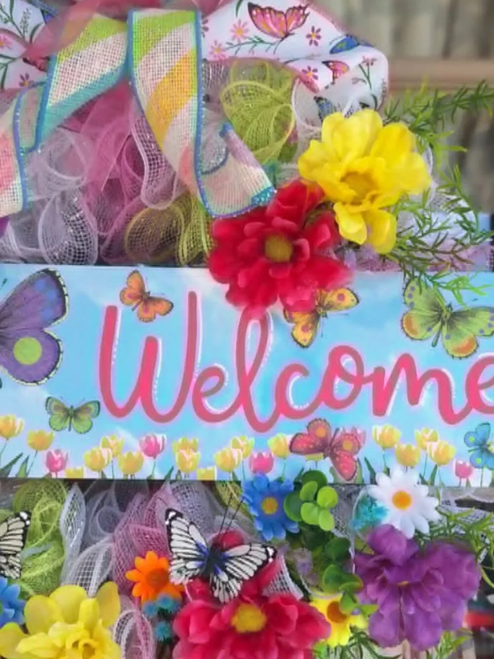 N/A greenery welcome cheery