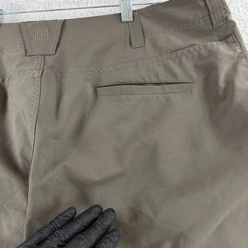 5.11 Tactical Base Short Mens Size‎ 40 Green Lightweight 9.5