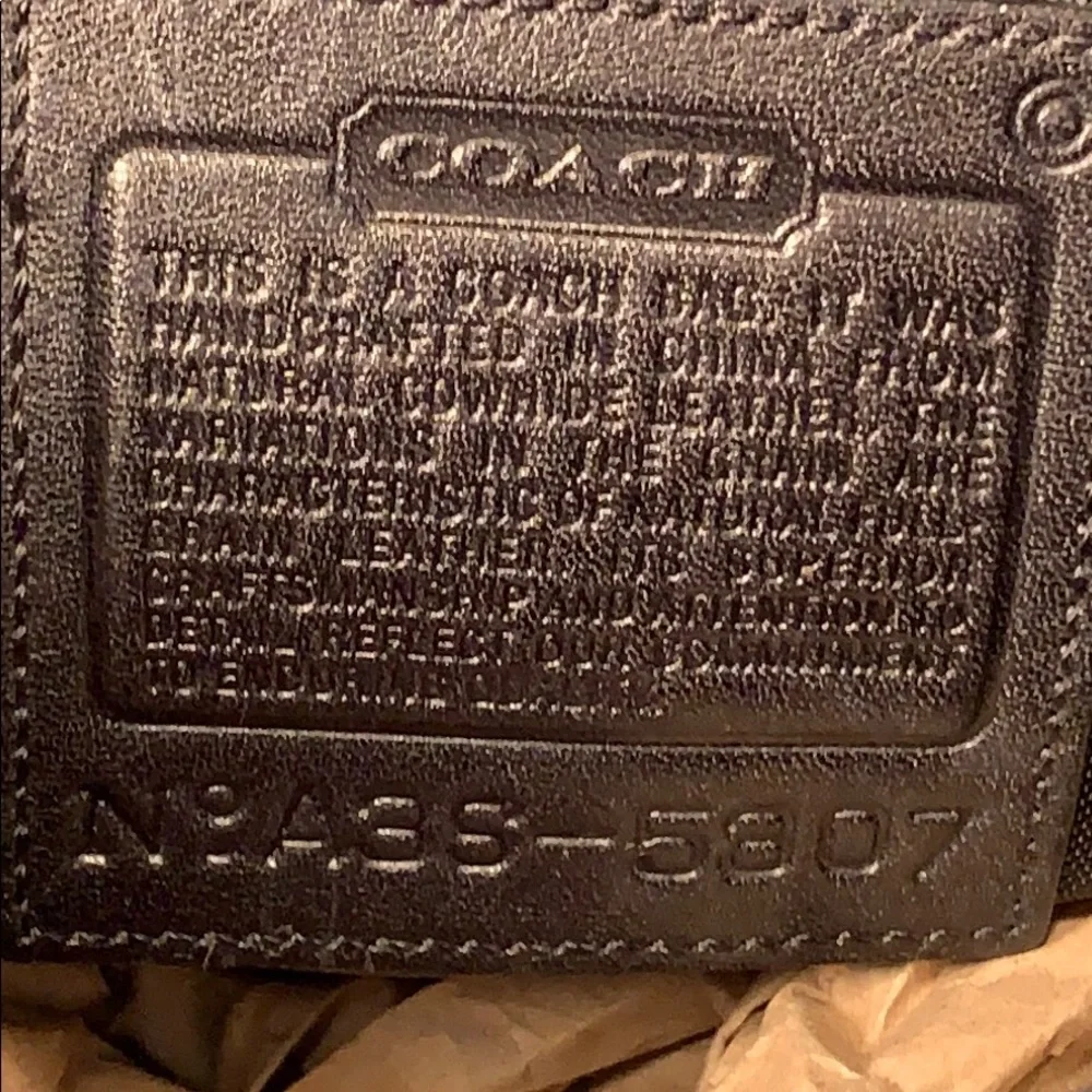 Coach preloved solid