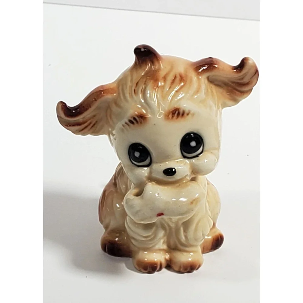 The Unbranded Brand vintage pekingese