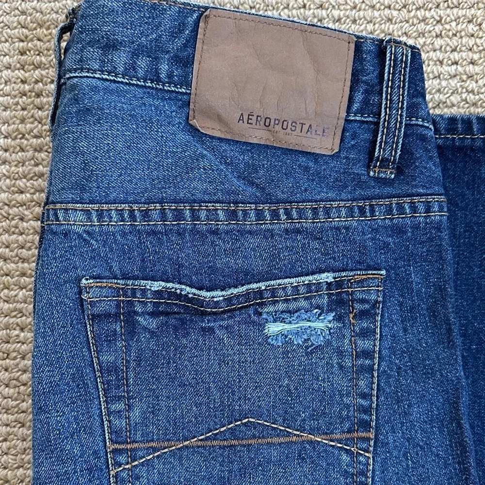 Aeropostale Essex Straight Jeans 29x30, Distressed Dark Denim
