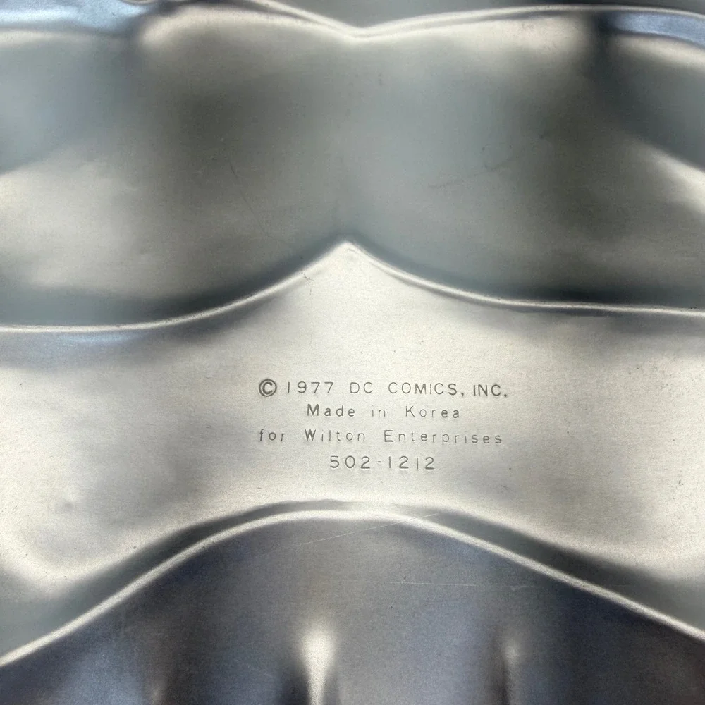 Wilton Superman Cake Pan 14