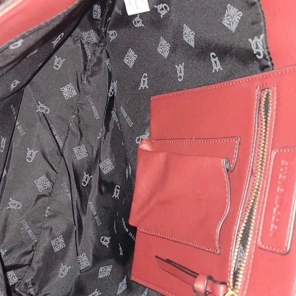 Steve Madden without maroon hobo