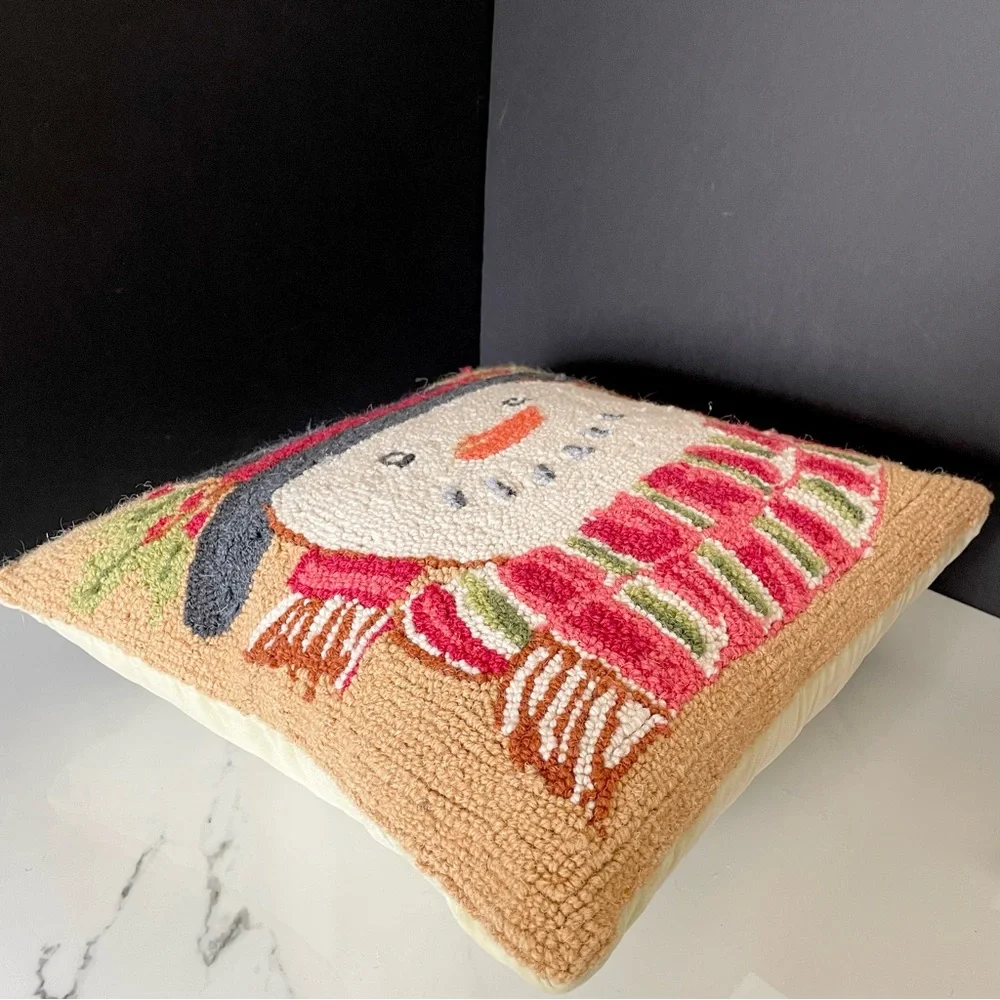 Peking Handicraft snowman wool