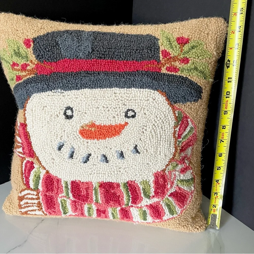 Peking Handicraft snowman wool
