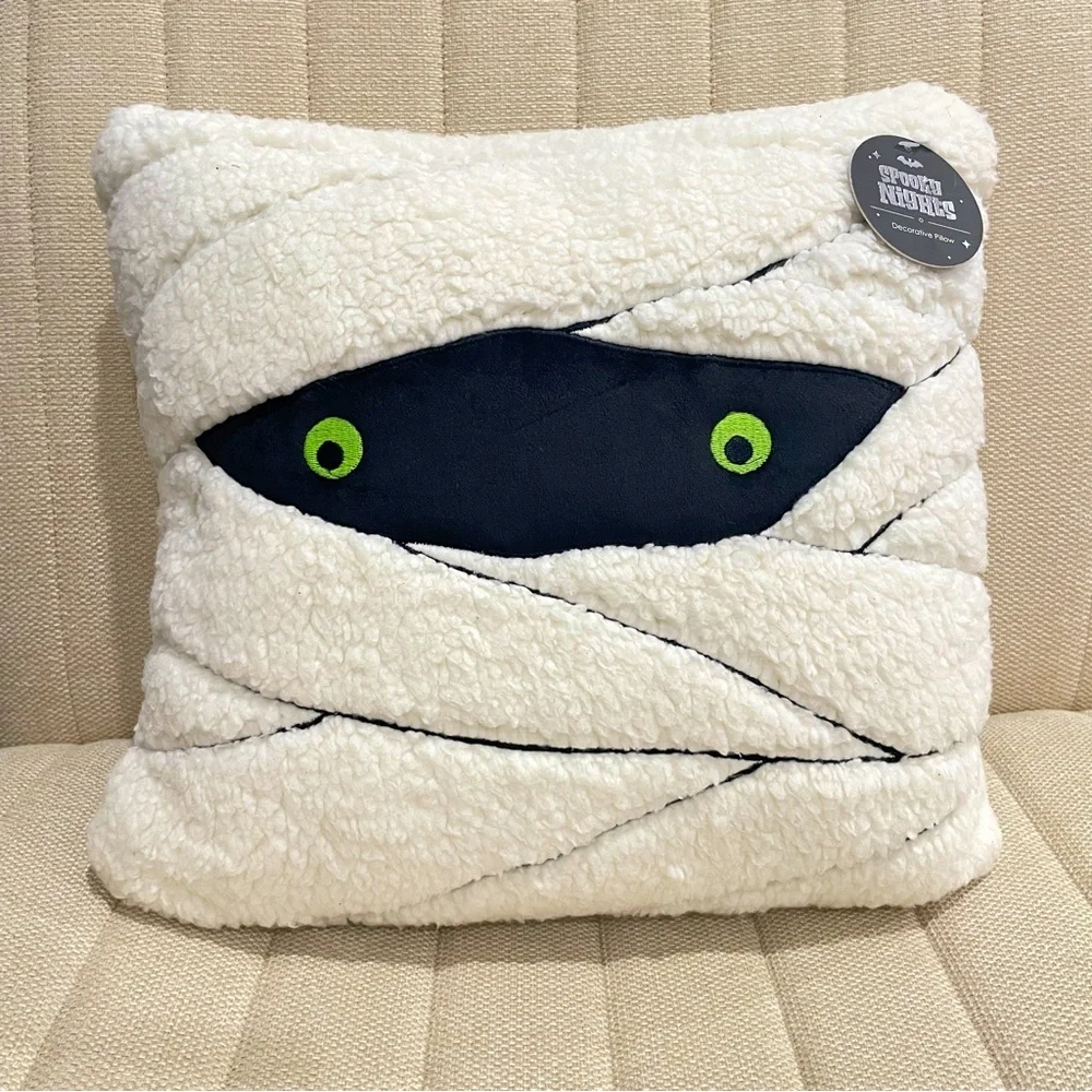 Spooky Nights Halloween Mummy Sherpa Decorative Throw Pillow White Green Eyes