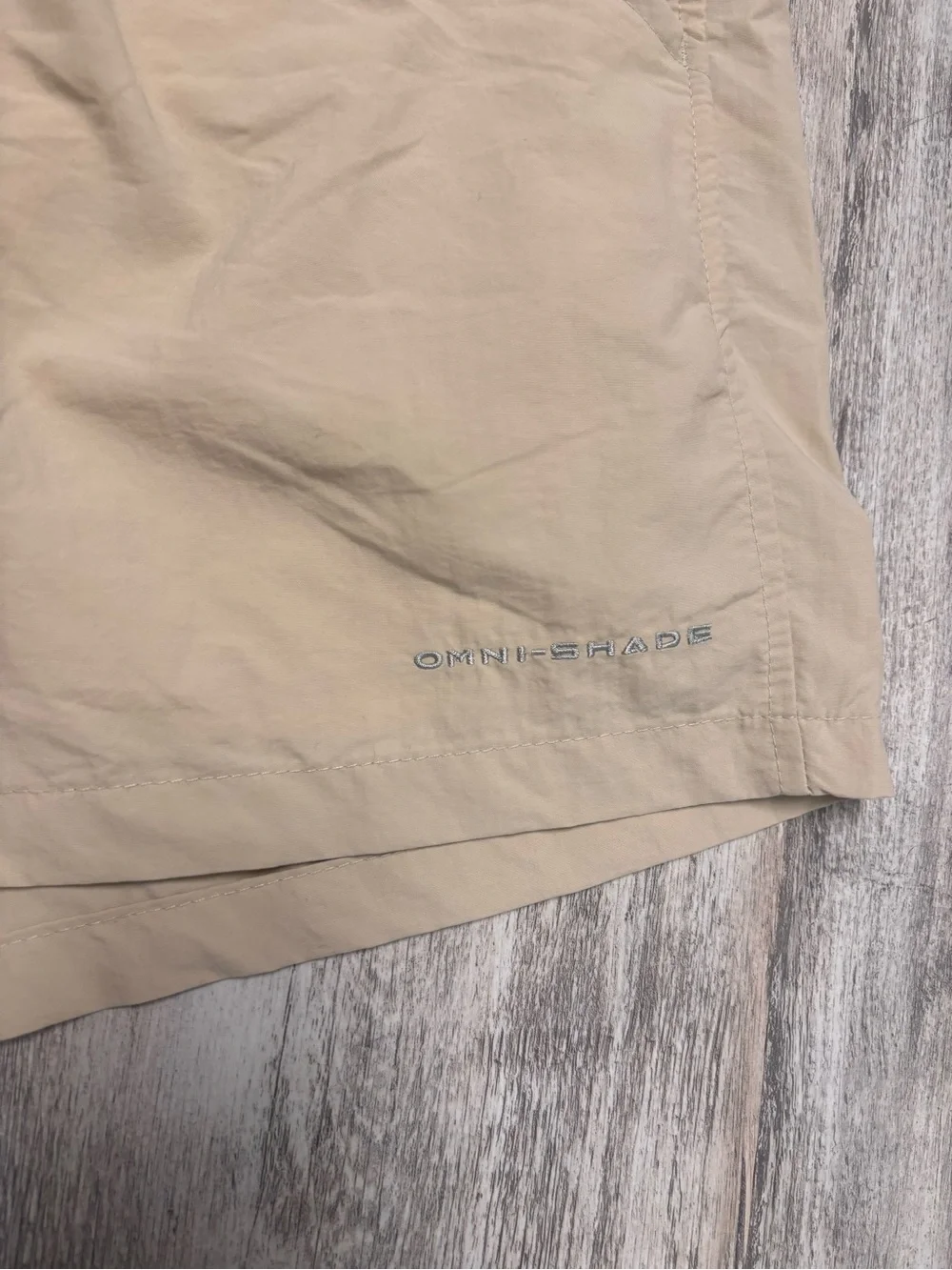 Columbia PFG Omni-Shade Fishing Shorts Mens S Beige Mesh Lined 6” Inseam