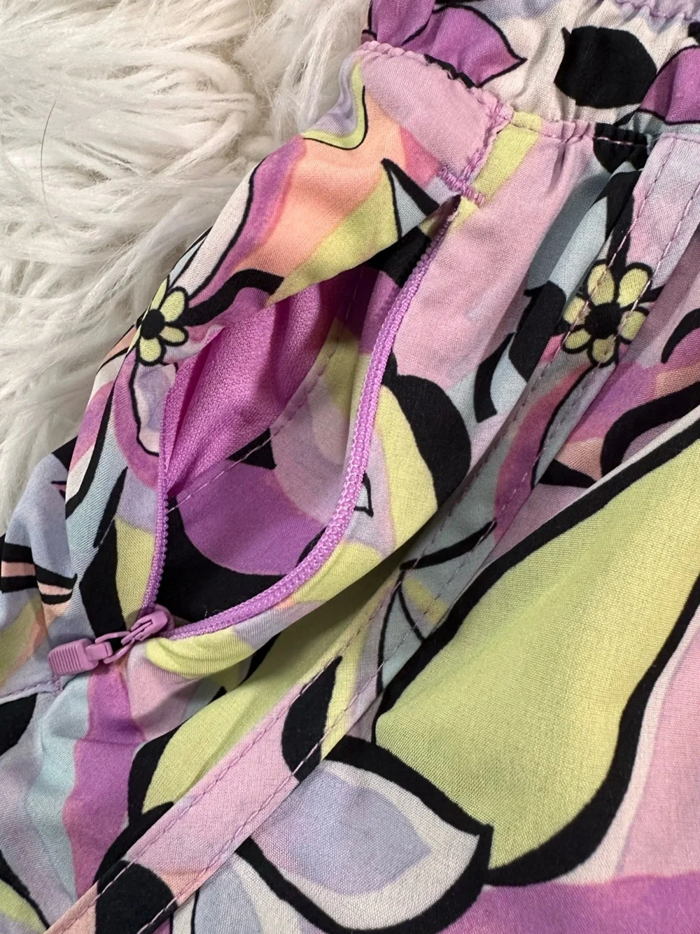 Avia funky floral