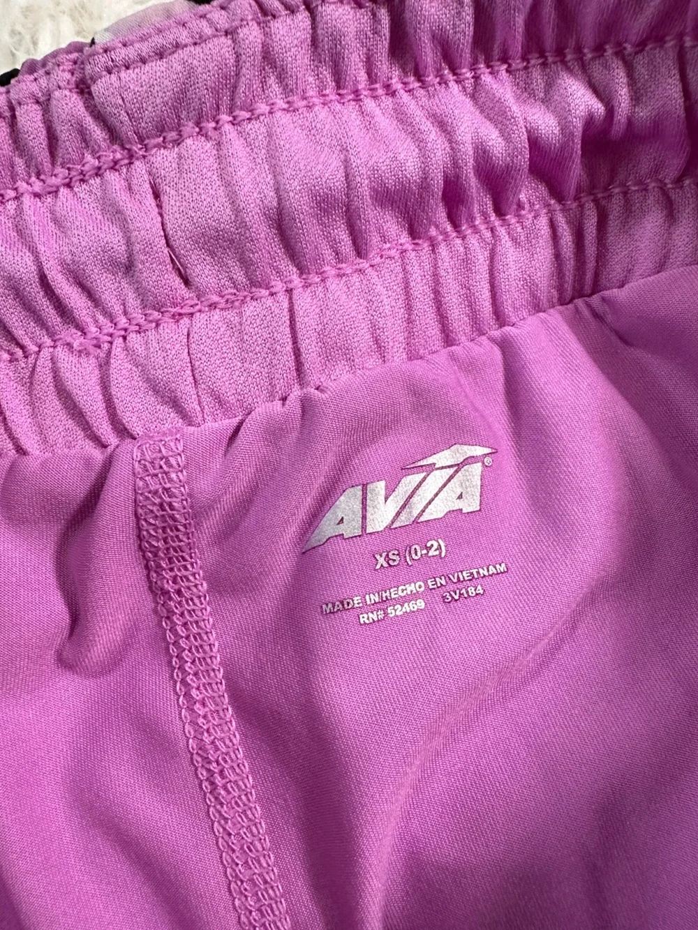 Avia funky floral