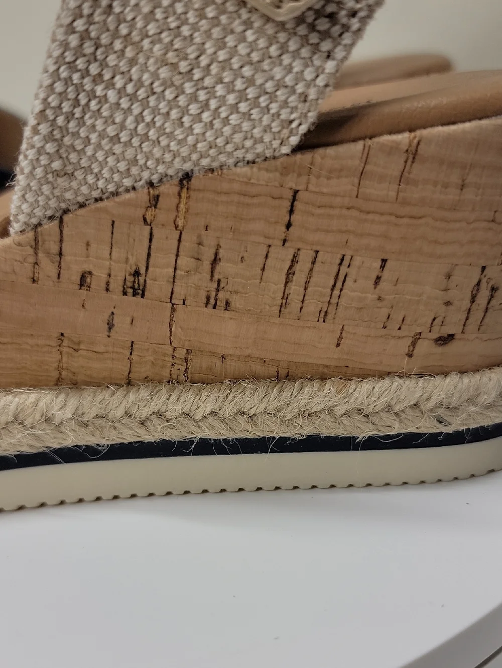BareTraps walking cruise velcro