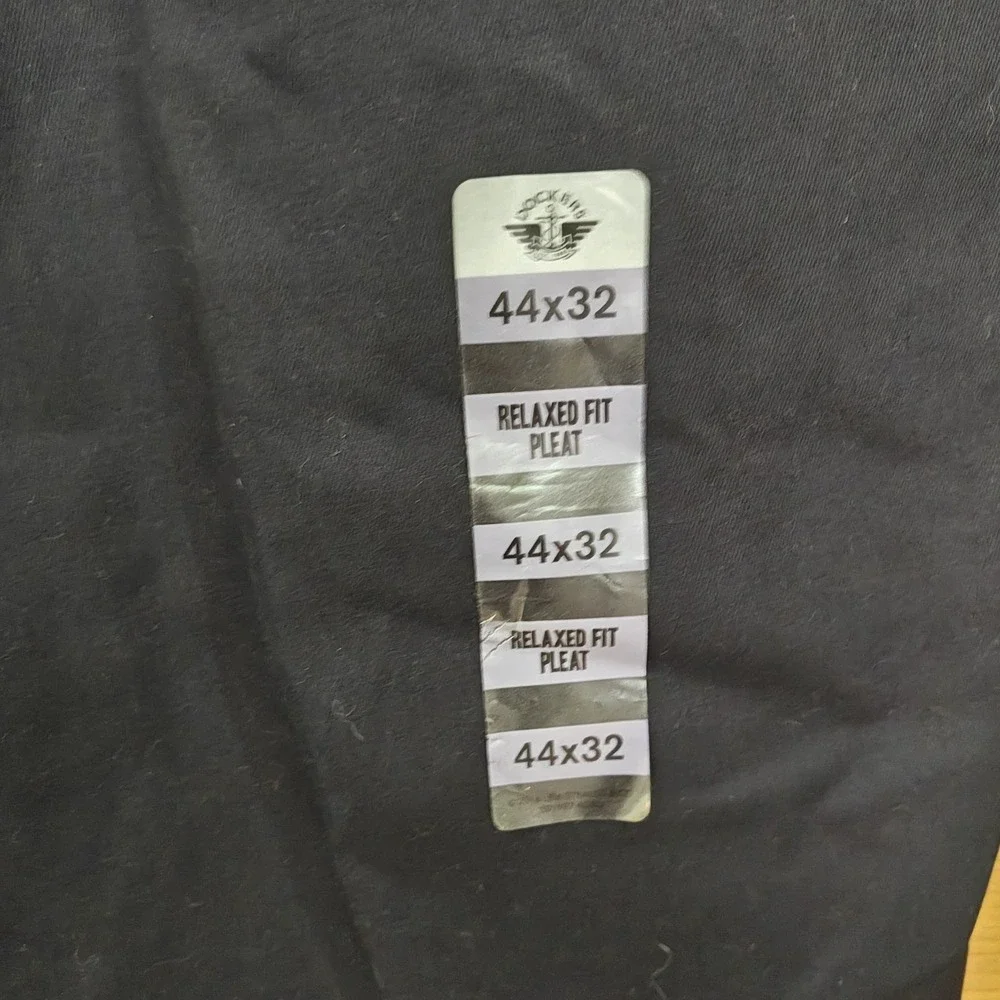 Dockers item has