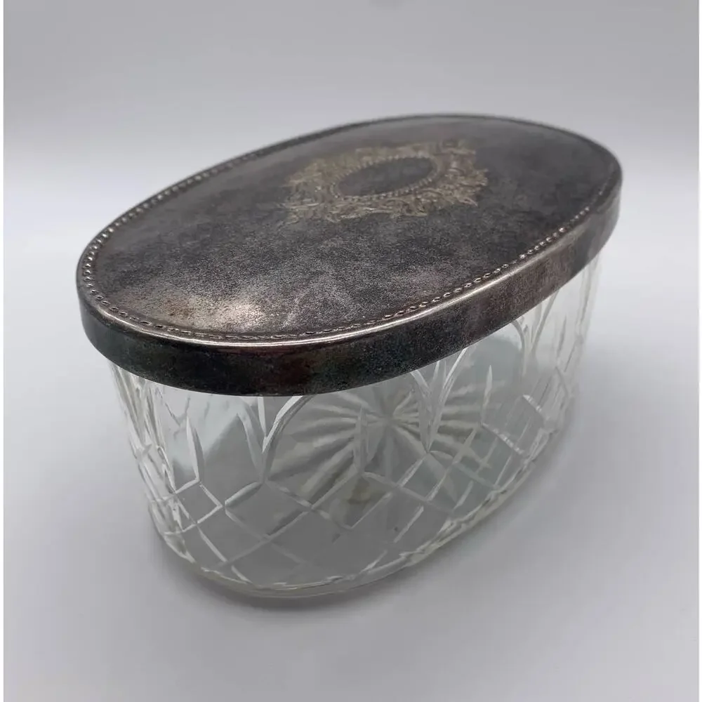 Andrea By Sadek cut glass