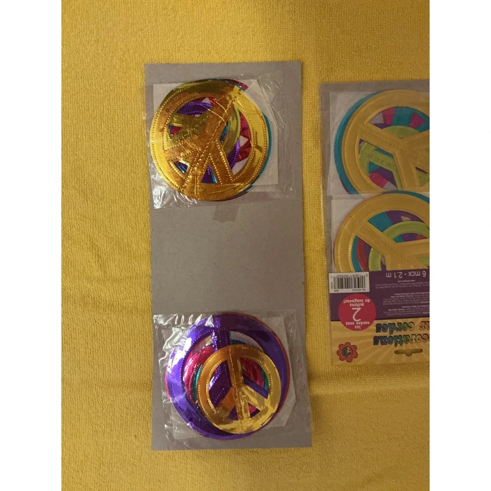 Amscan string decorations