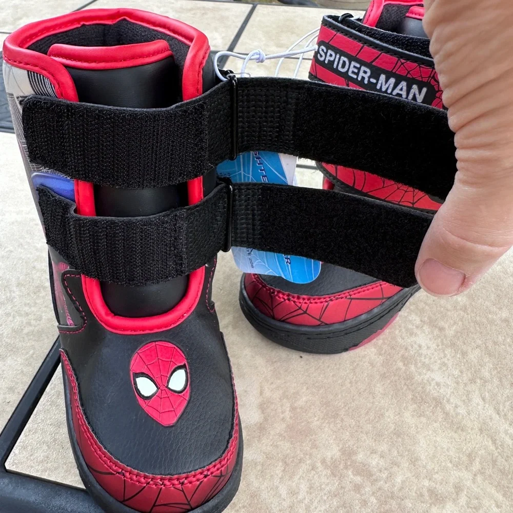Spiderman stylish snow