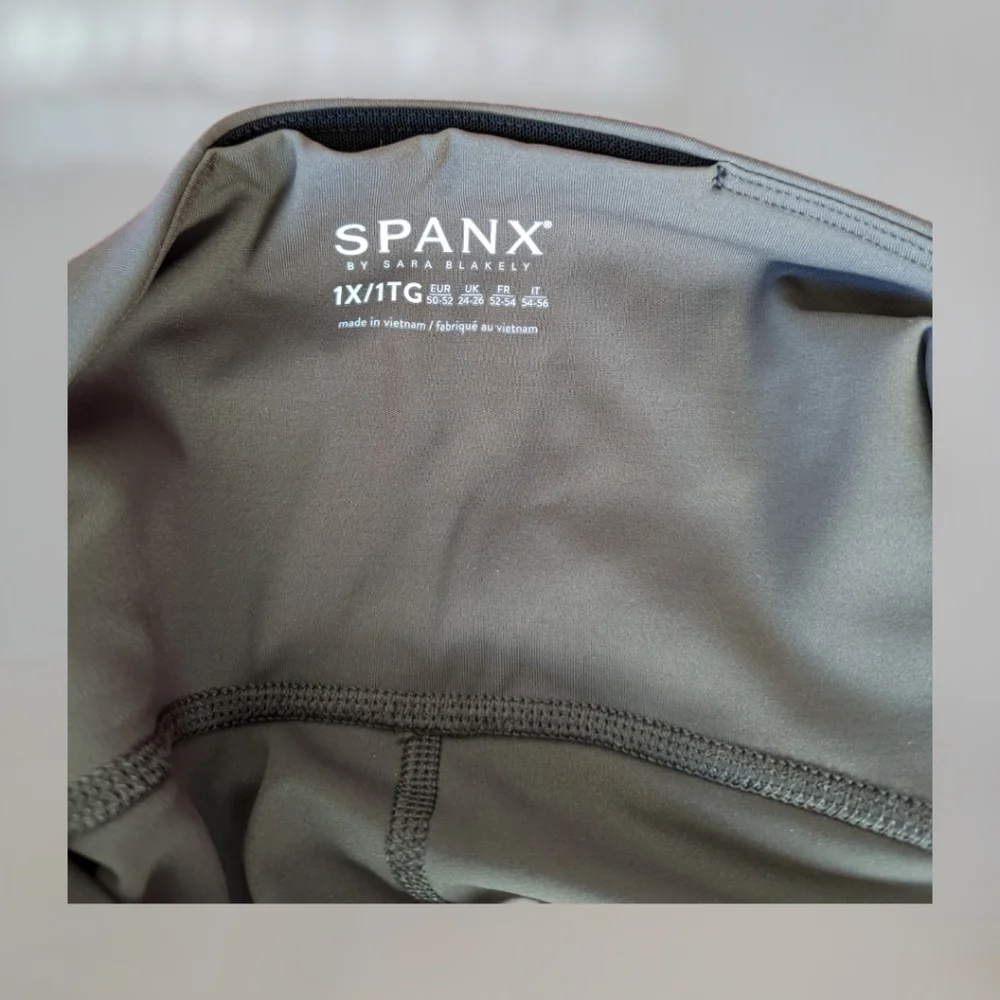 SPANX leggings size