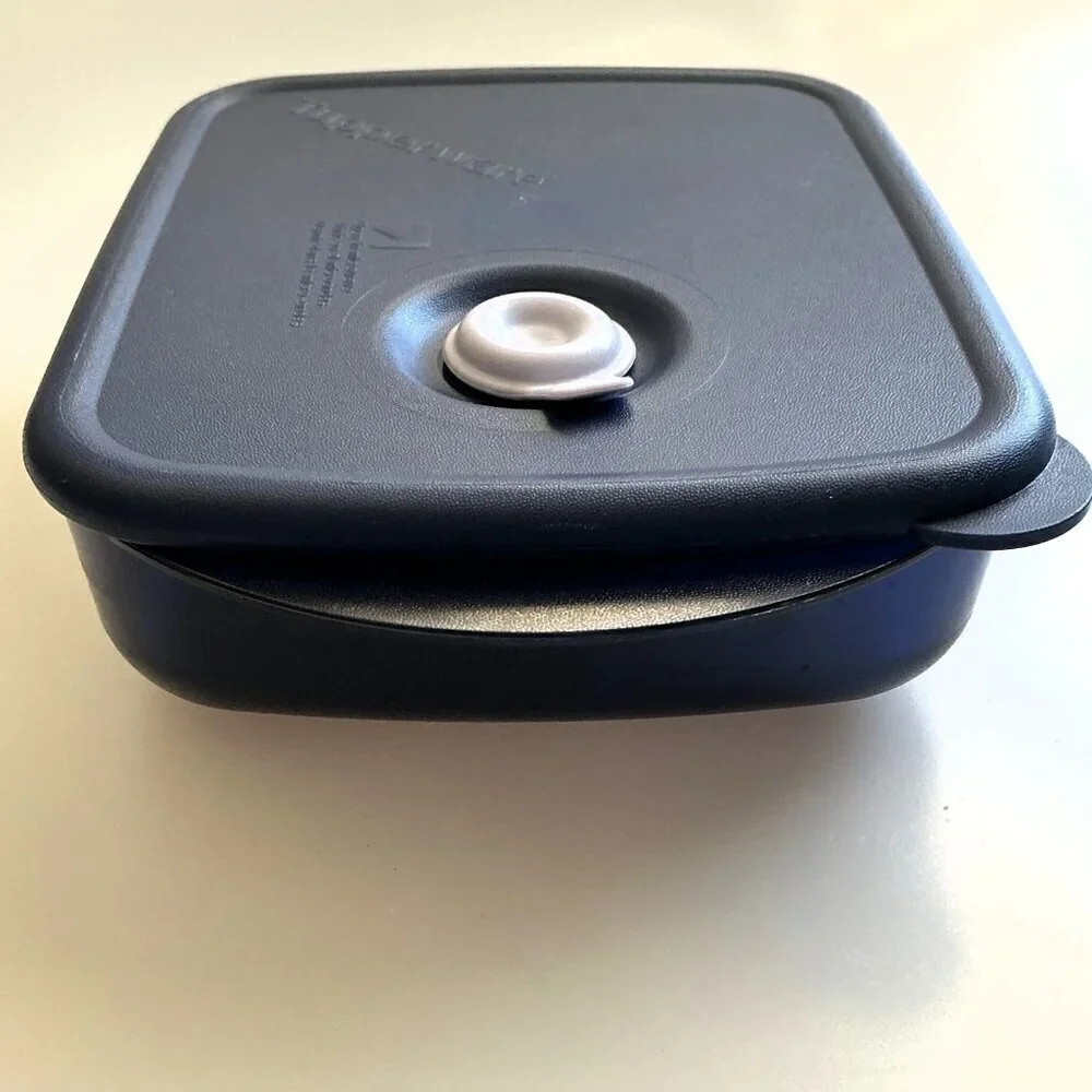 Tupperware tuperware vent
