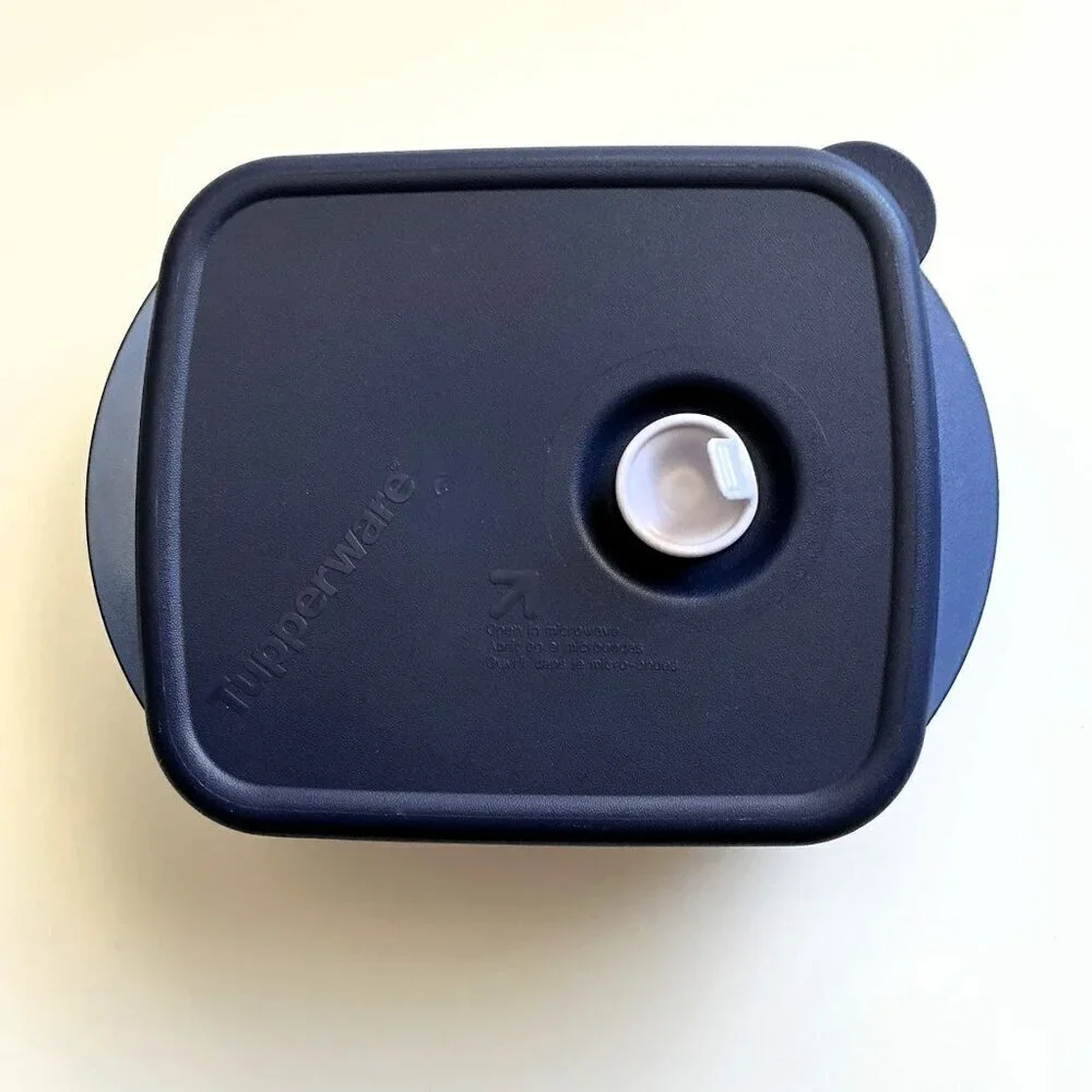 Tupperware tuperware vent