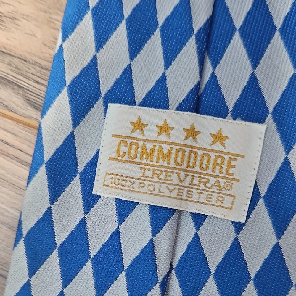 Commodore stylish blue