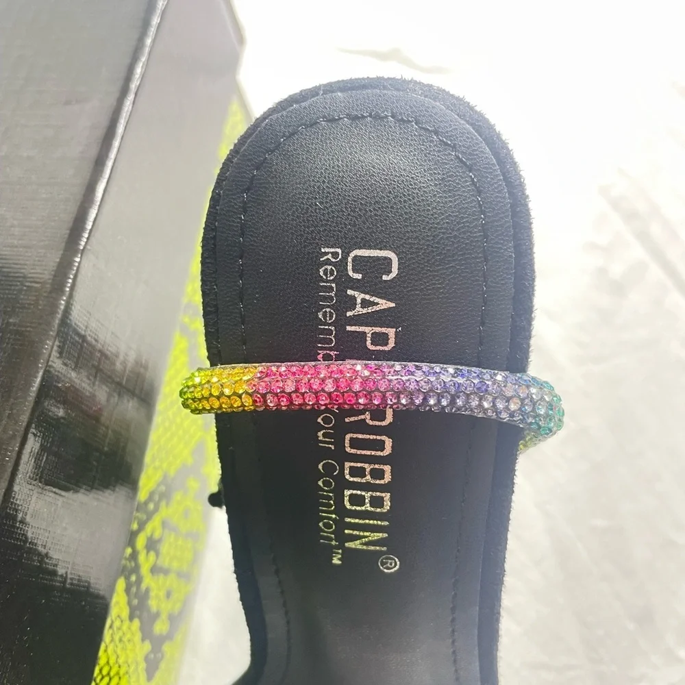 Cape Robbin dazzle these