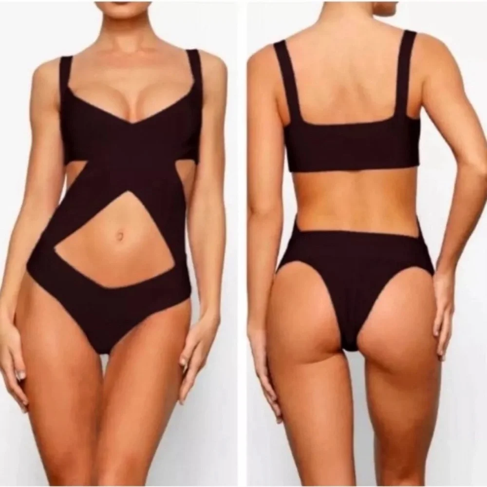 SKIMS Black Black Cut Out‎ Swimsuit Monokini Bikini NWT SZ MED