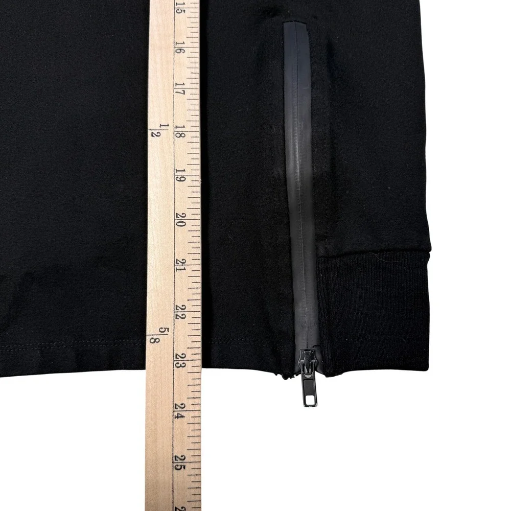 River Stone men black