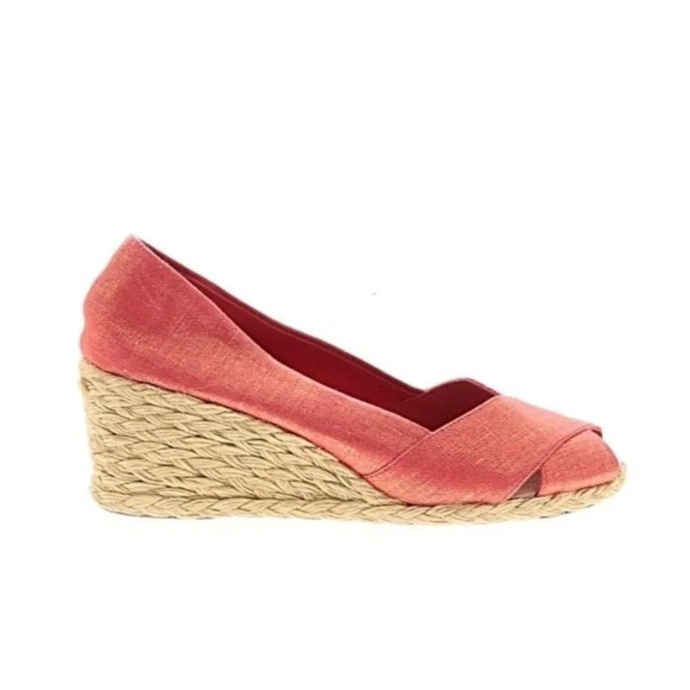 elegant coral