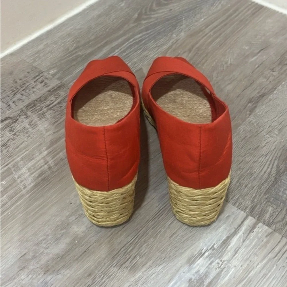 elegant coral
