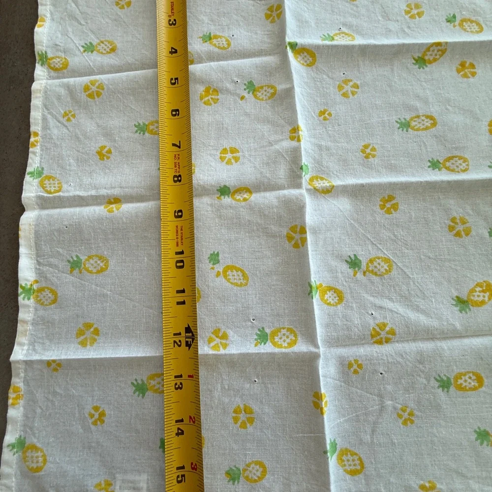 Vintage napkins printed pineapples , set of 8,nwot
