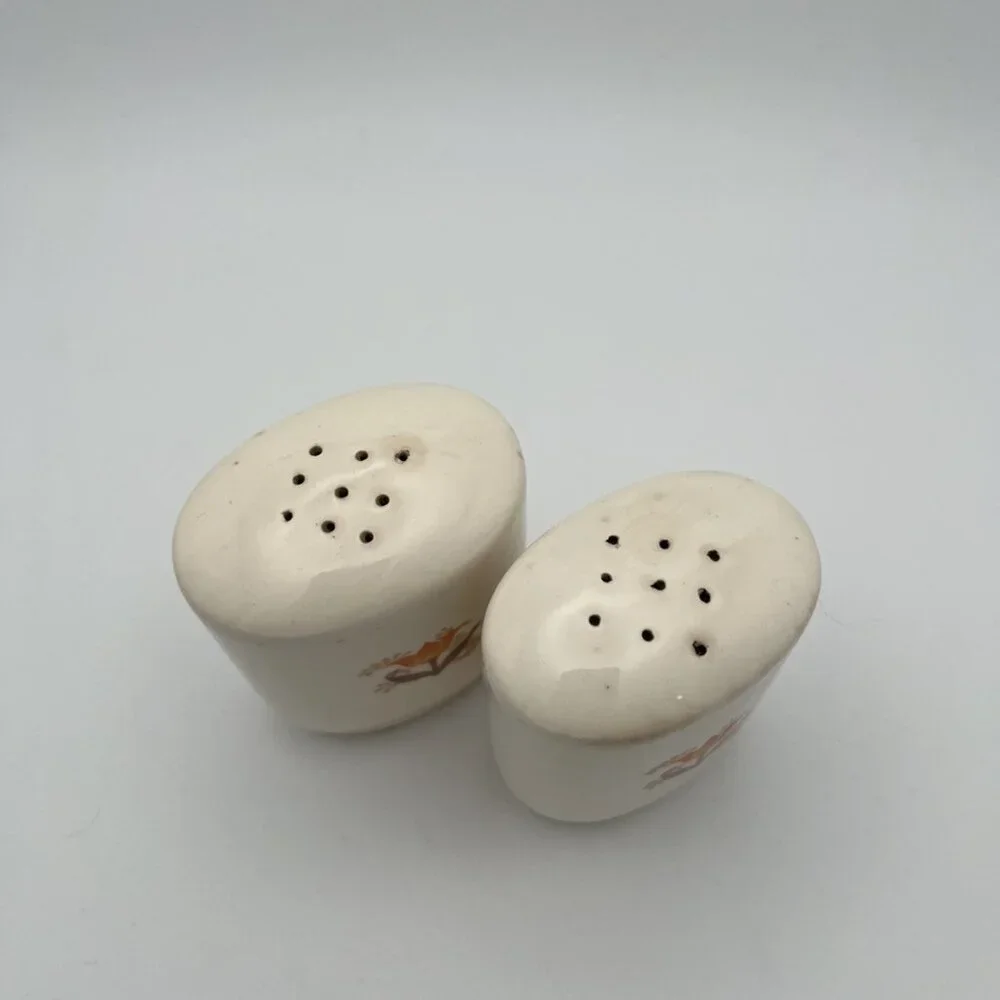Harker Bakerite vintage pair