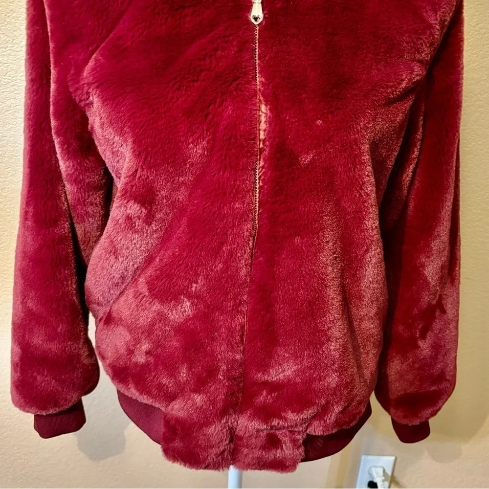 Say What? closure color hem