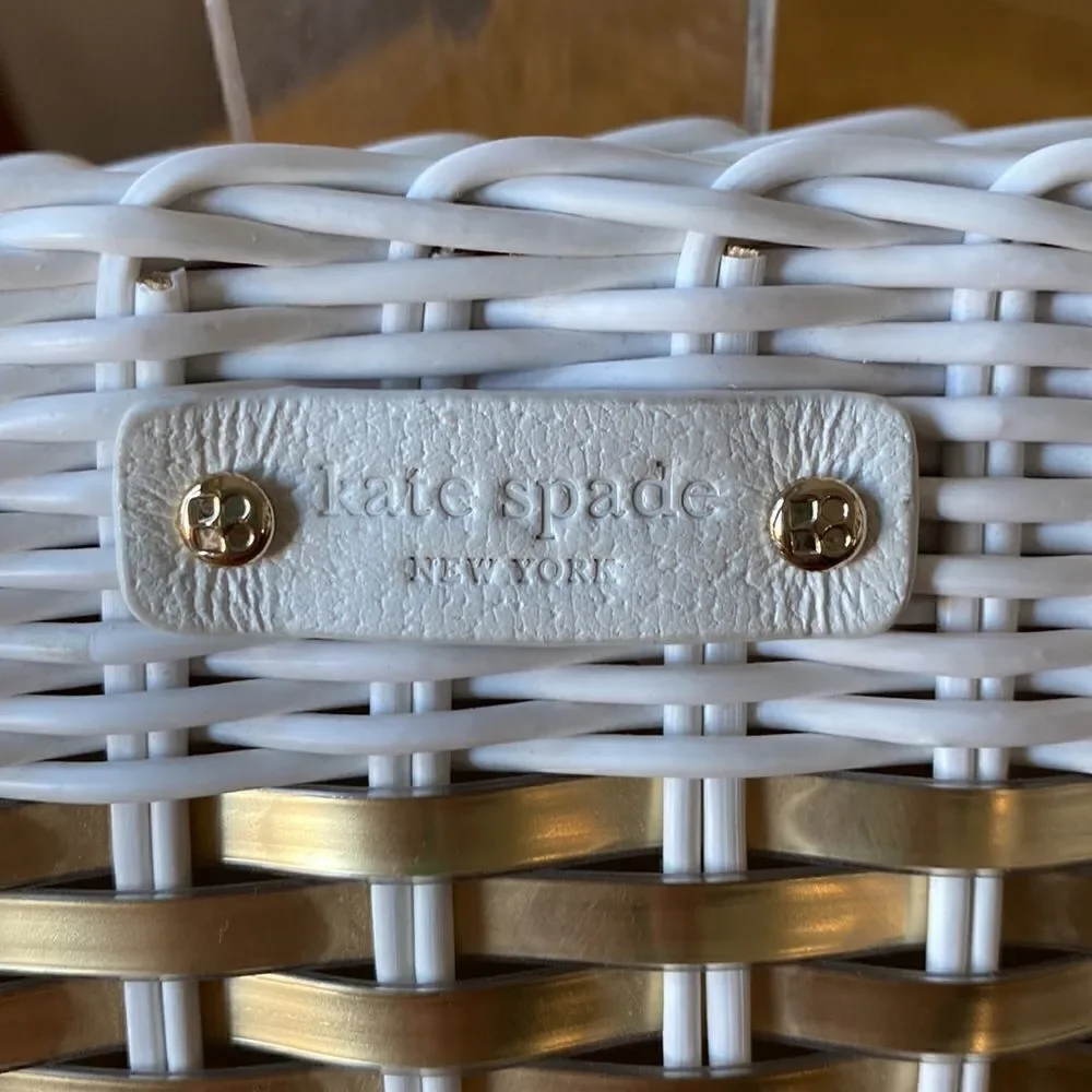 NWOT kate spade Talia clutch