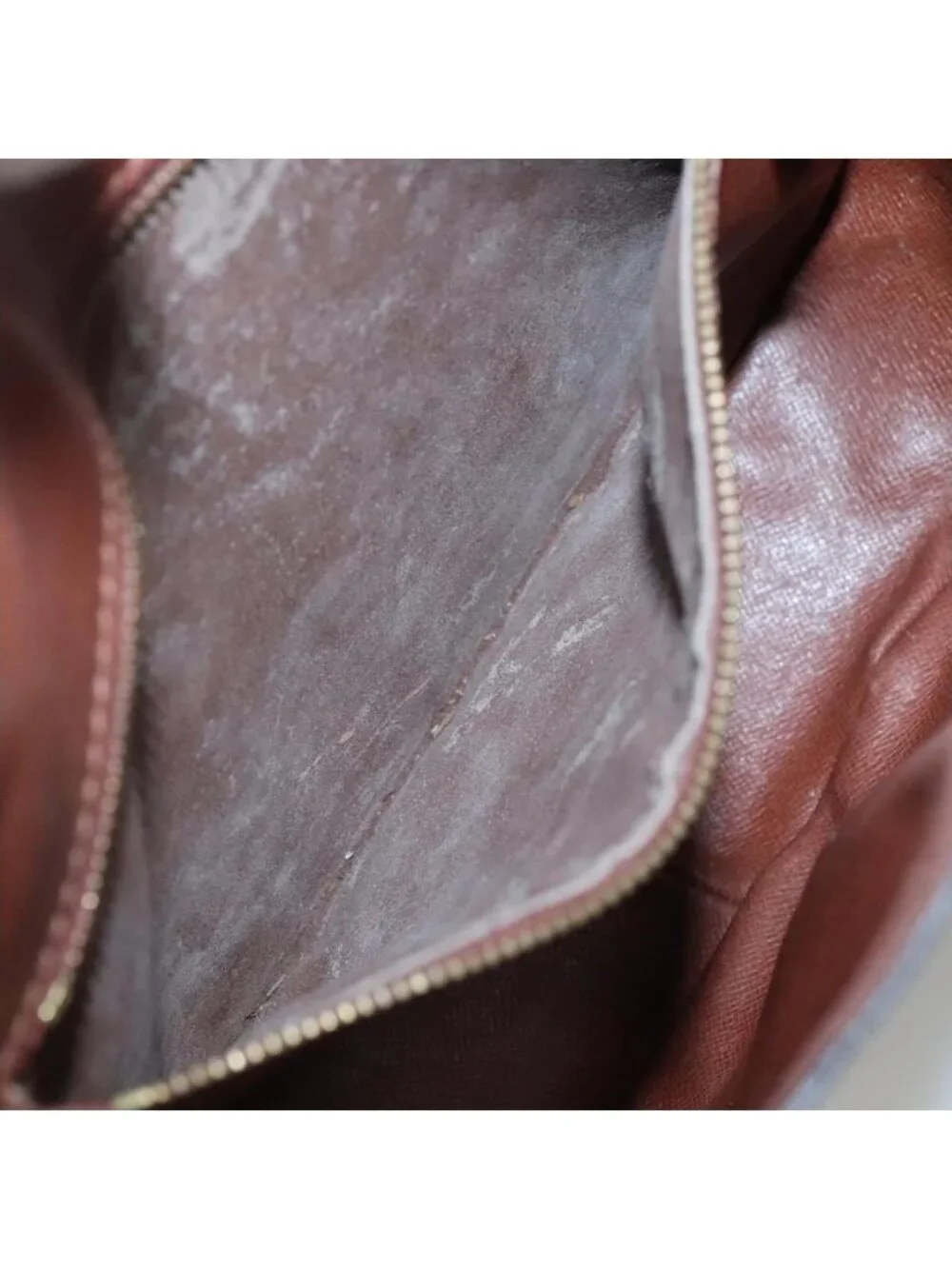 LOUIS VUITTON pre owned