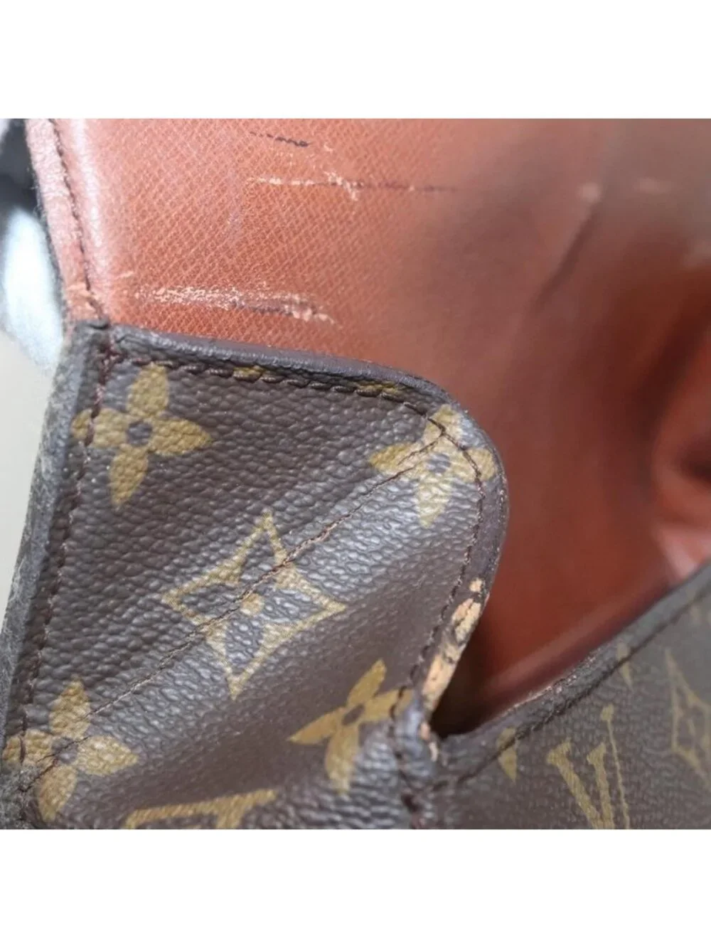 LOUIS VUITTON pre owned