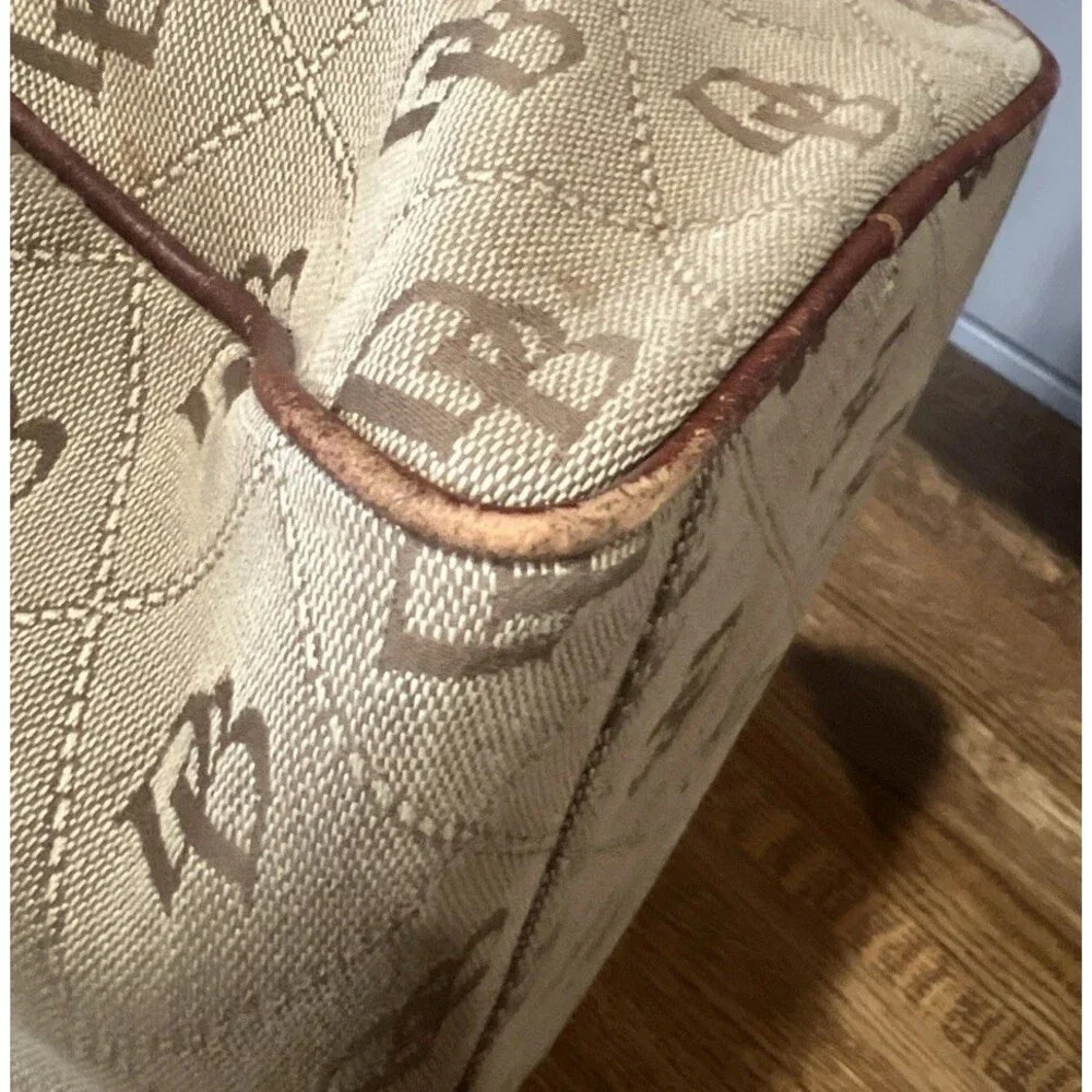 Dooney & Bourke dooney bourke