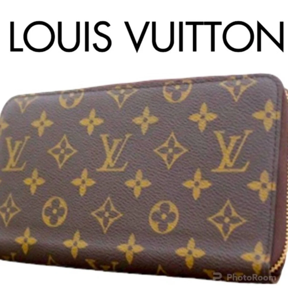 Louis Vuitton iconic zippy