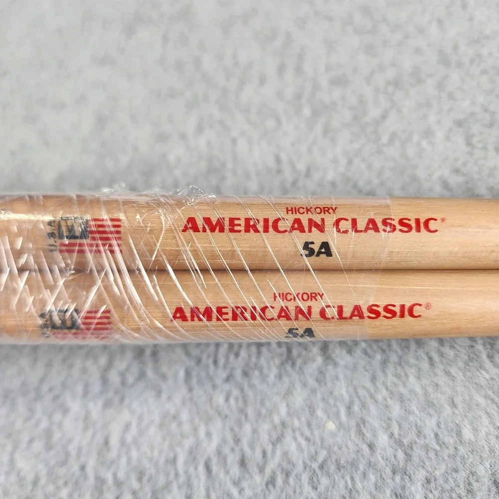 Vic Firth American Classic Hickory Drumsticks Wood 5A‎ 16 Inch Long