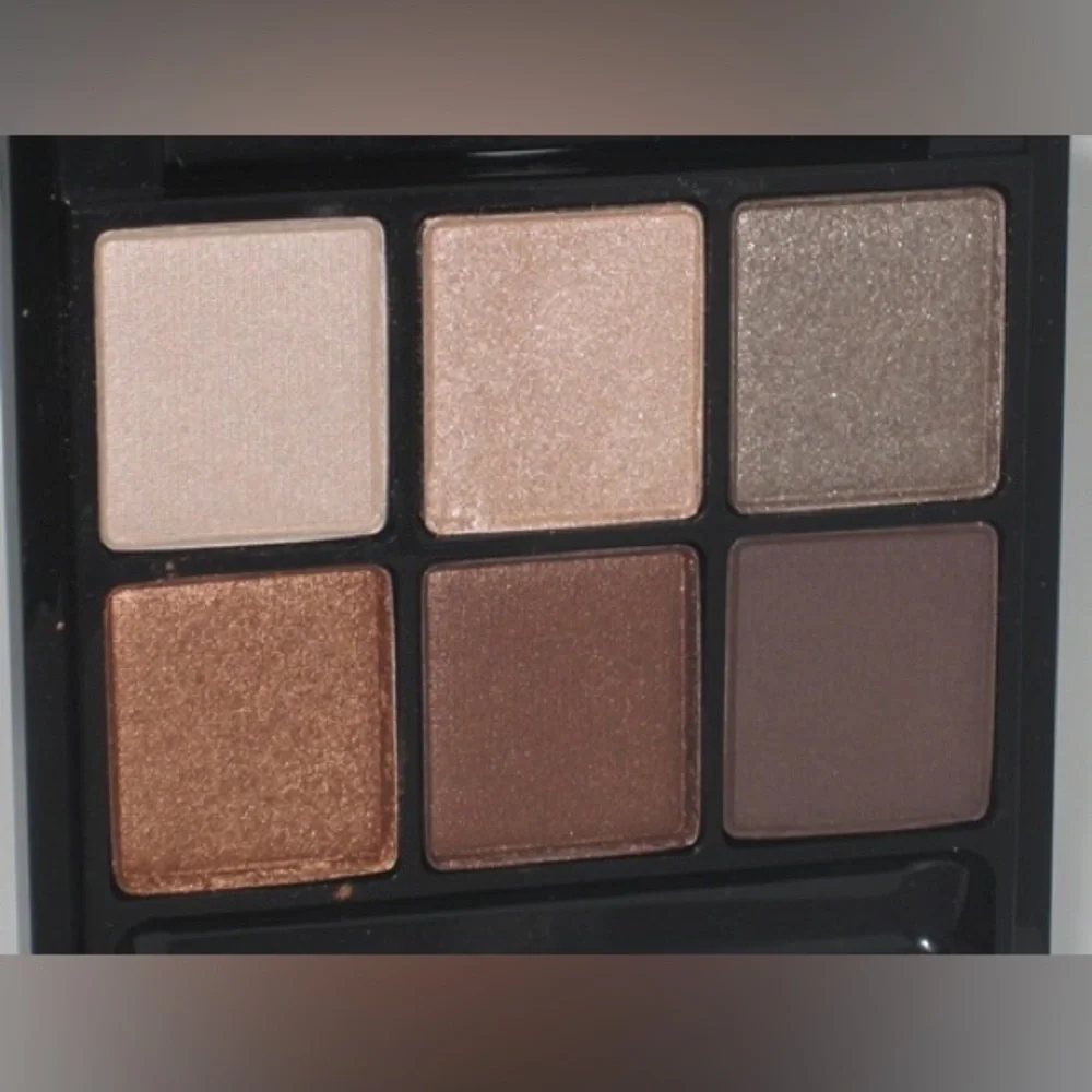 MAC Cosmetics limited edition