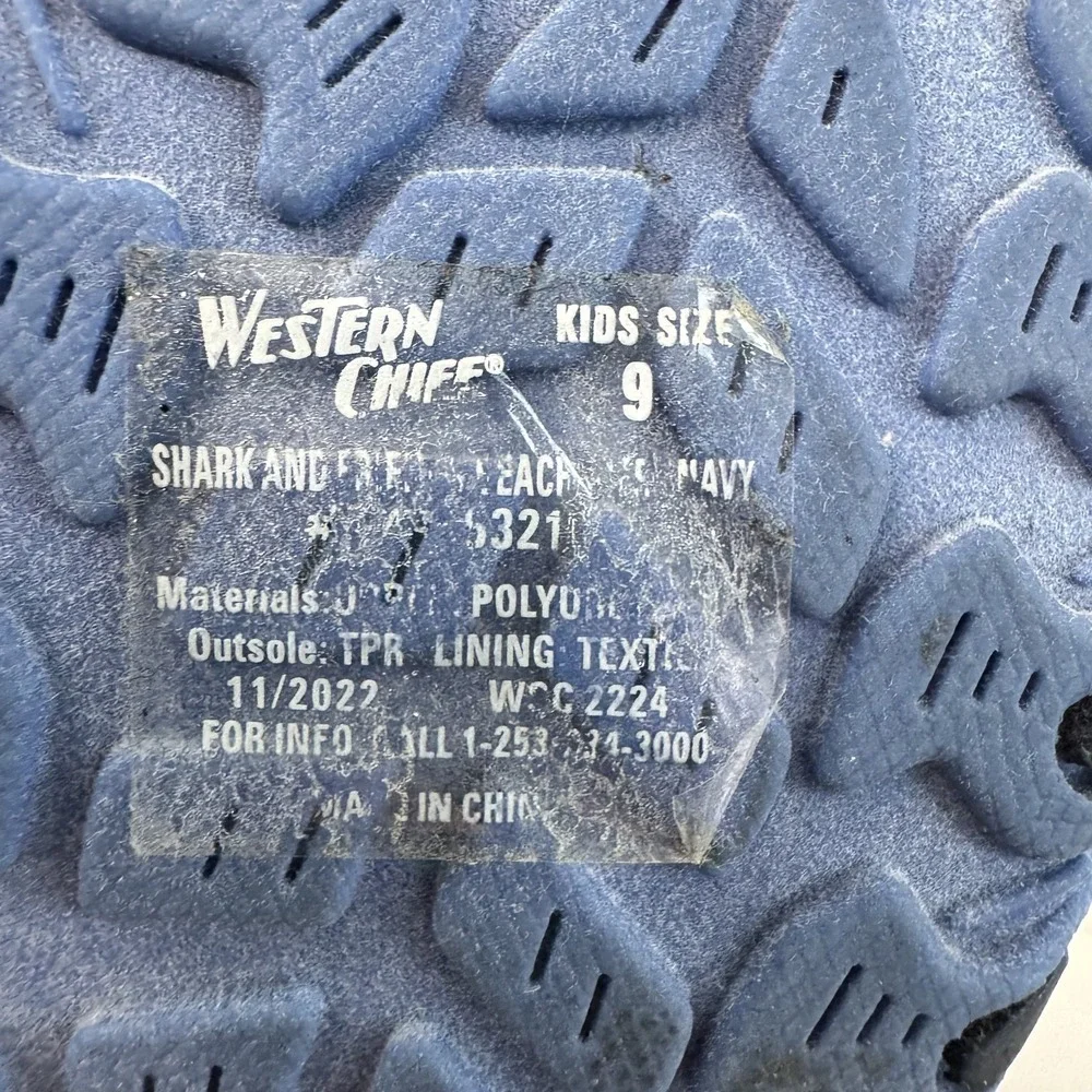 Western Chief size little