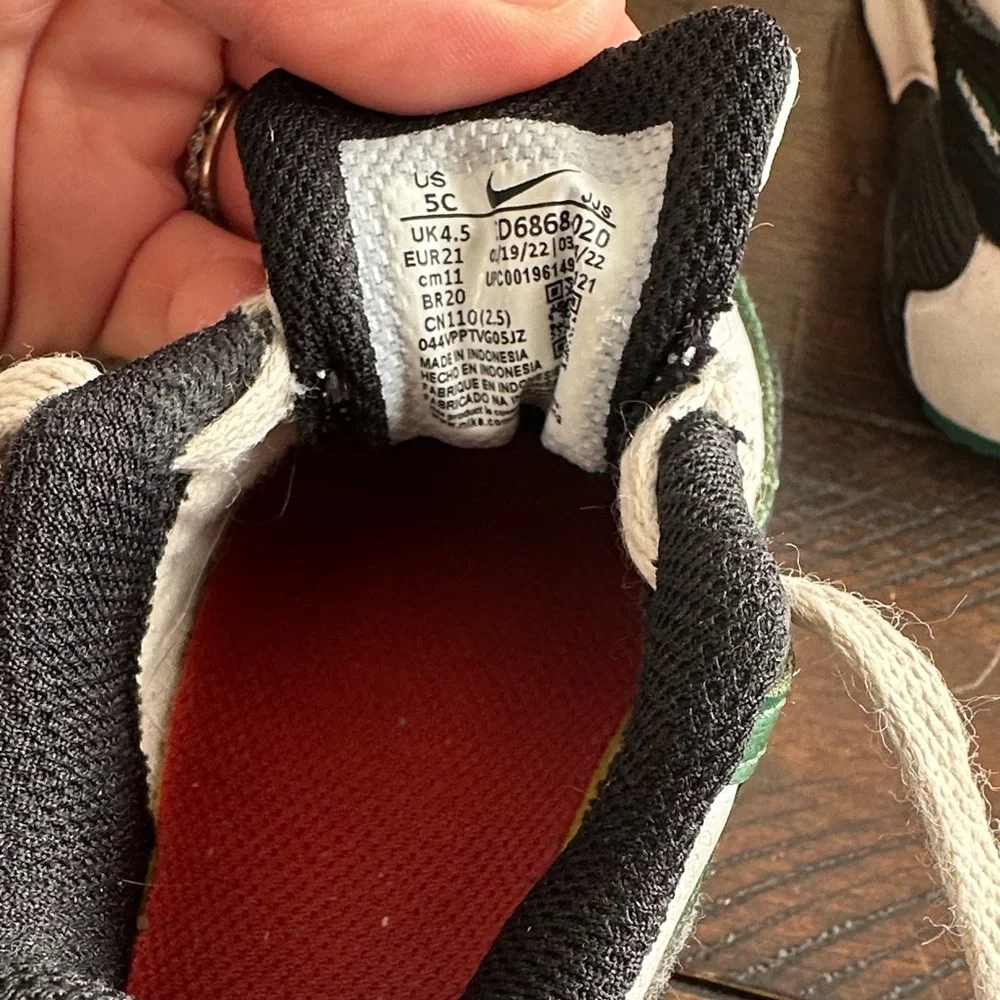 Nike stylish sneakers