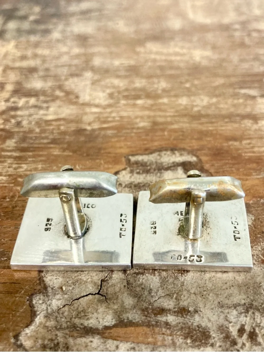 Vintage registration are cufflinks