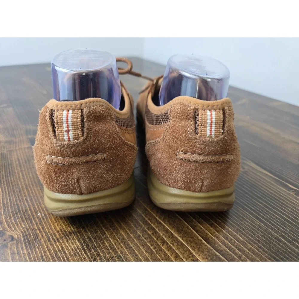 Clarks good please