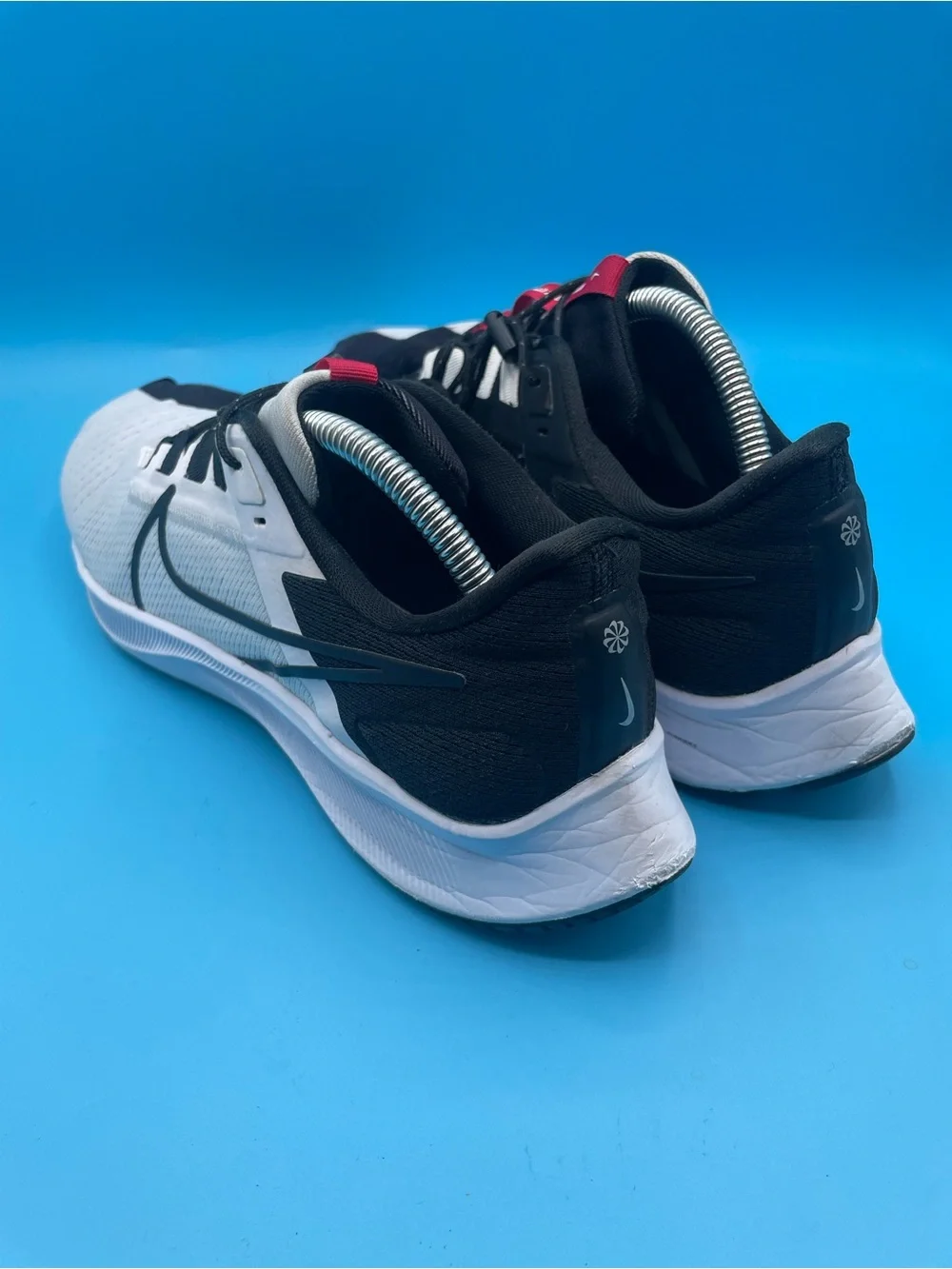 Nike responsive swoosh
