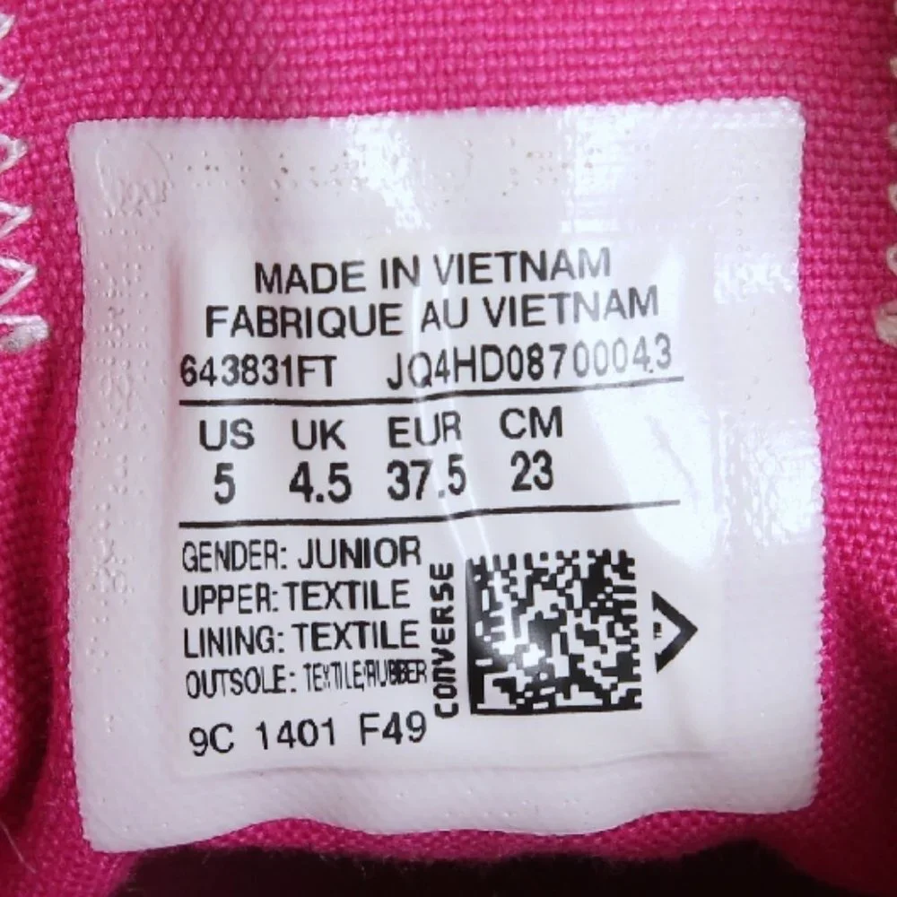 Converse junior’s size