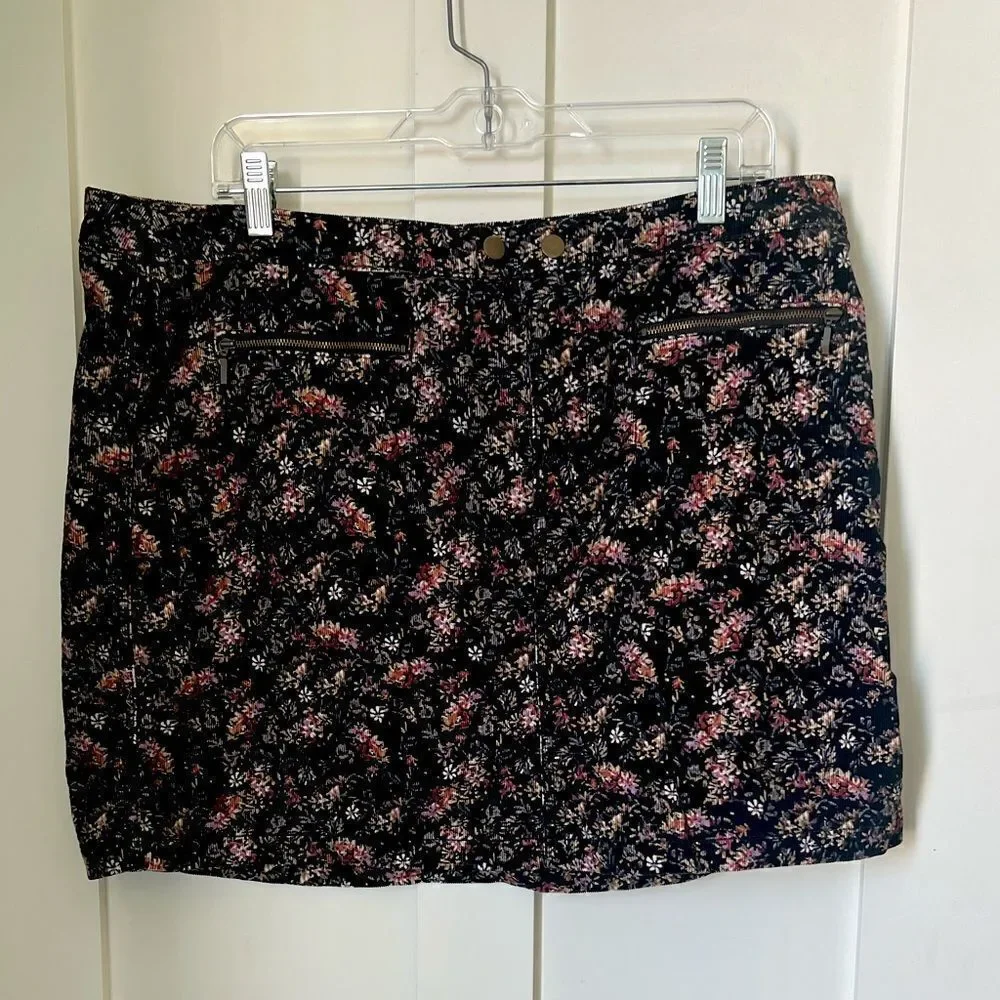 Mossimo Supply Co. mossimo black