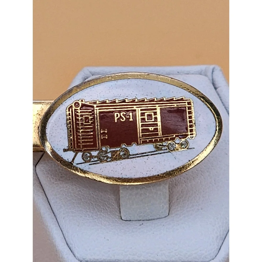 78 Yr Old LEAVENS Mfg. Co. PULLMAN STANDARD PS2 Train‎ Car Tie Clip Bar Clasp