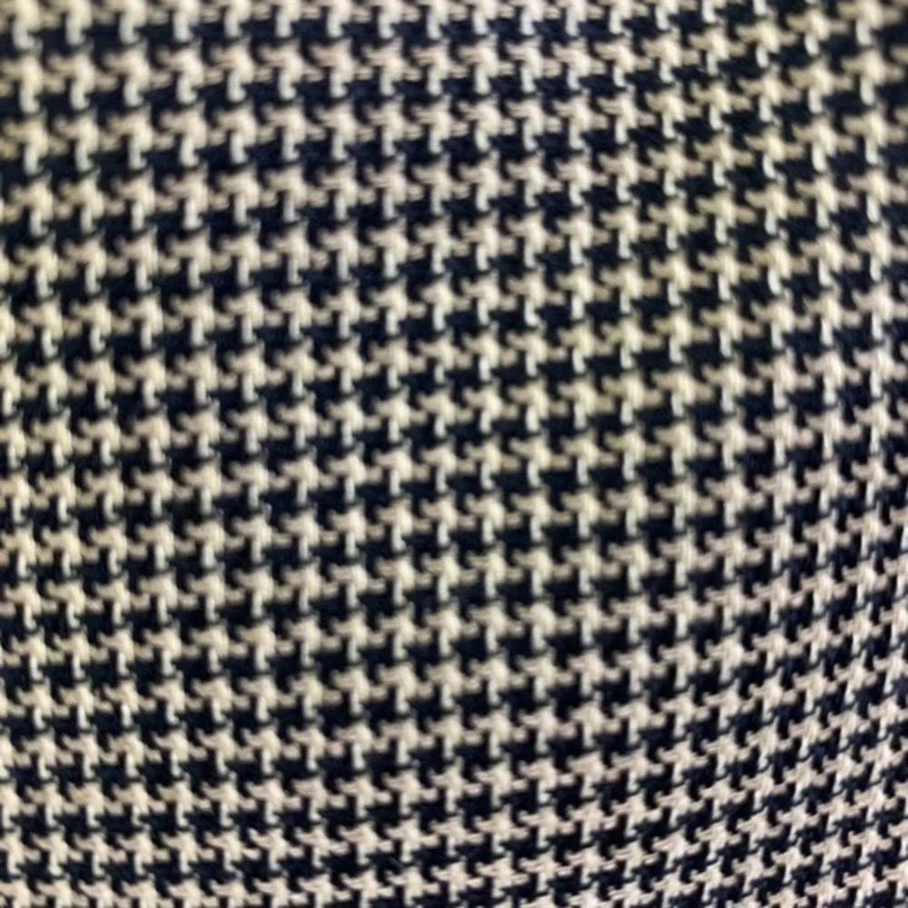 Austin Reed beige black