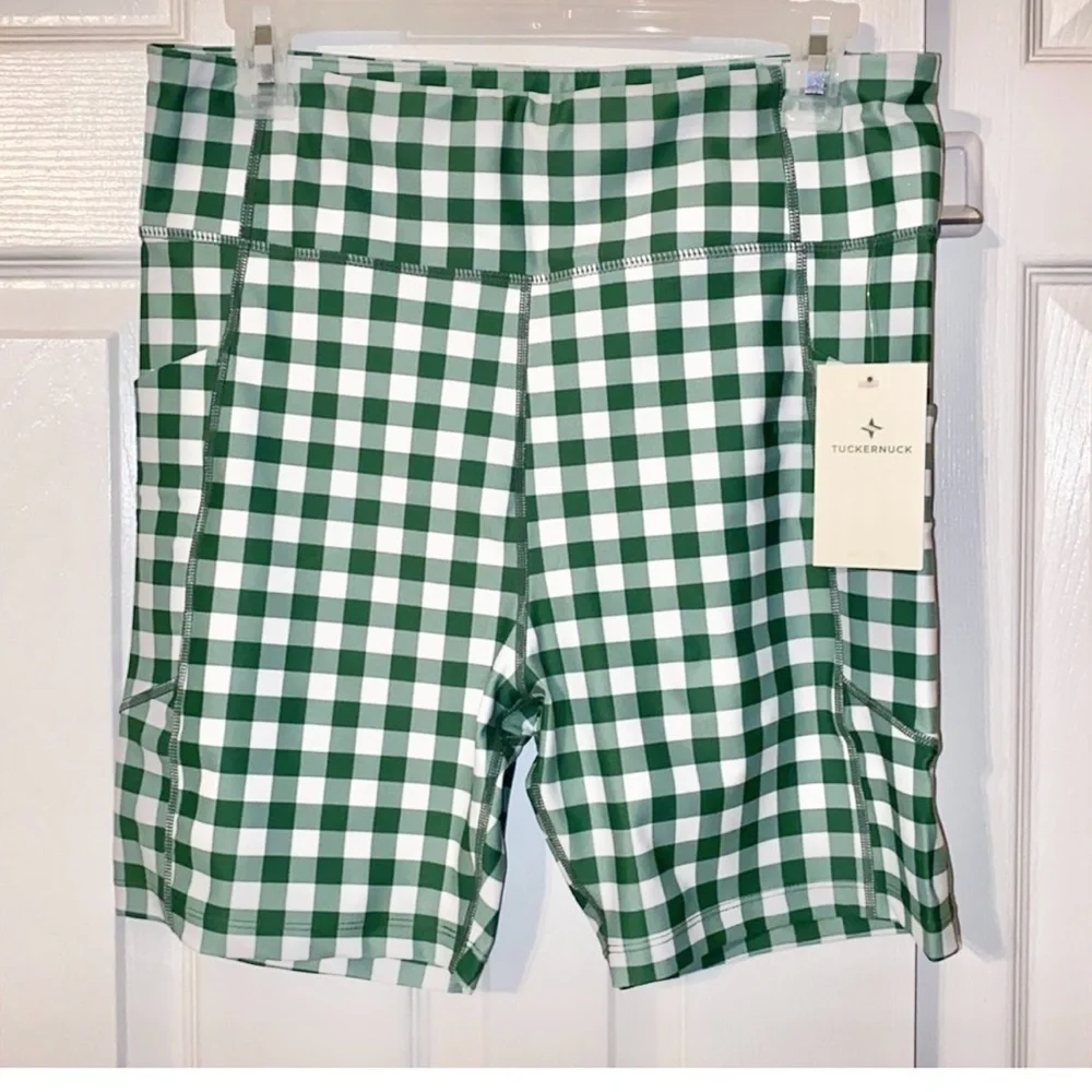 Tuckernuck 💚 add